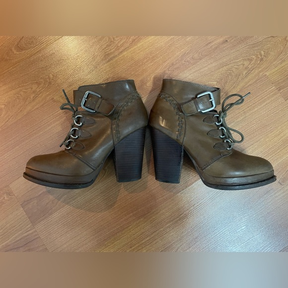 SEYCHELLES Leather Heel Booties - Picture 3 of 9